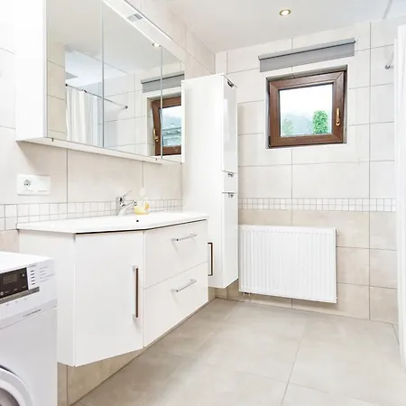 アパート Haus Unter Gerlitzen ボーデンスドルフ